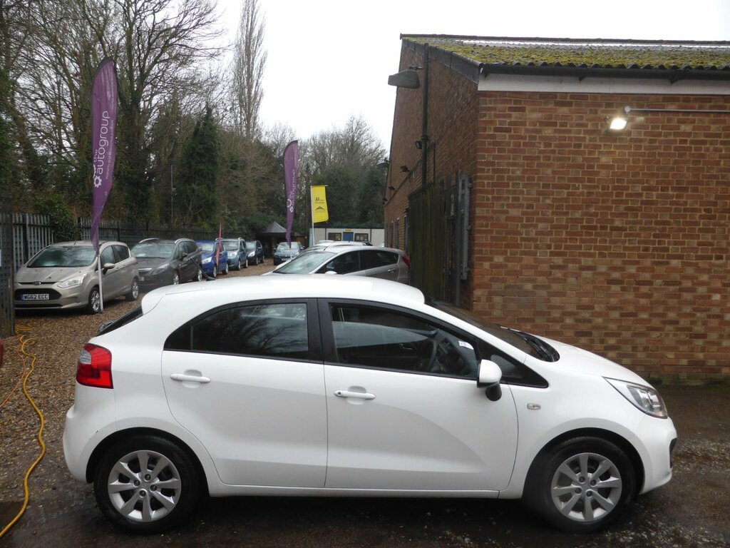 Kia RIO 1.25 1 Euro 5 White #3