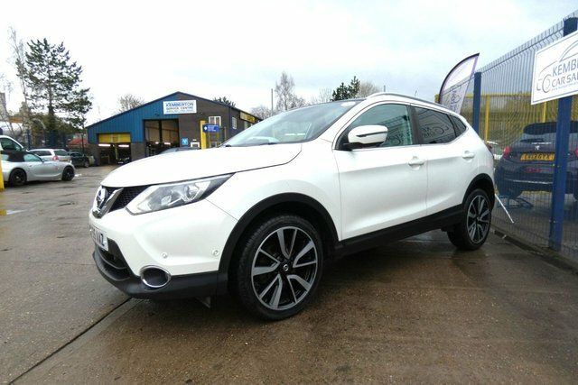 Nissan Qashqai 2015 1.5 Dci Tekna Suv 2Wd Euro PE15AAZ White #3