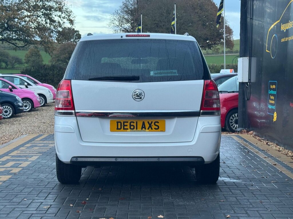 Vauxhall Zafira Tourer  Red #4