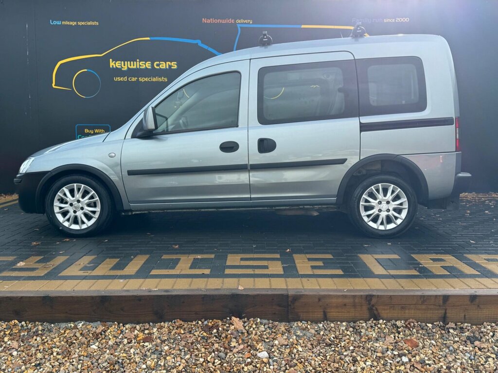 Vauxhall Combo Tour 1.2 Cdti Wheelchair Accessible Disabled Blue #2