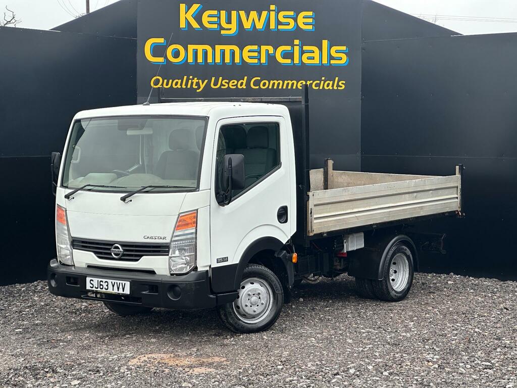 Nissan NT400 2.5Dci 35.14 Crew Cab 3.5M Dropside Pickup Ex Coun White #1