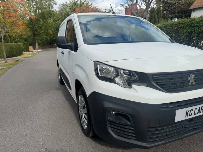 Peugeot Partner 1000 1.5 Bluehdi 100 Professional Van - 2020 70 NU70BZD White #2