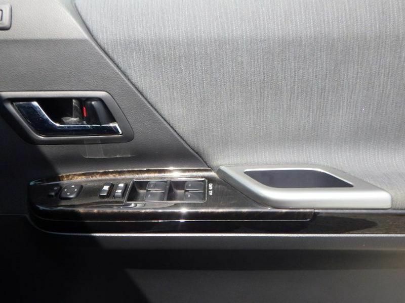 Toyota Alphard Hybrid Sr 2.4 White #5