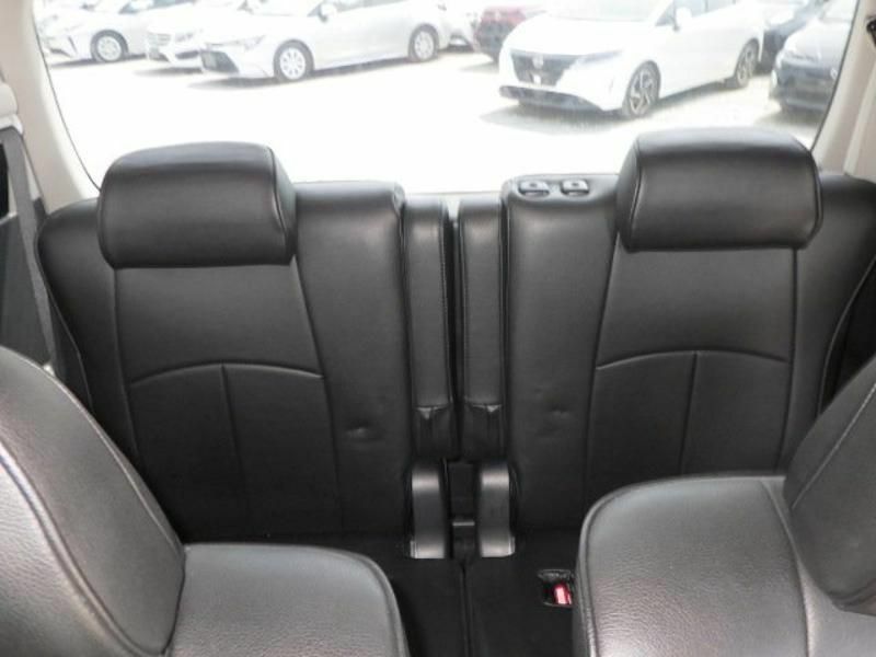 Toyota Alphard Hybrid Sr 2.4 White #4