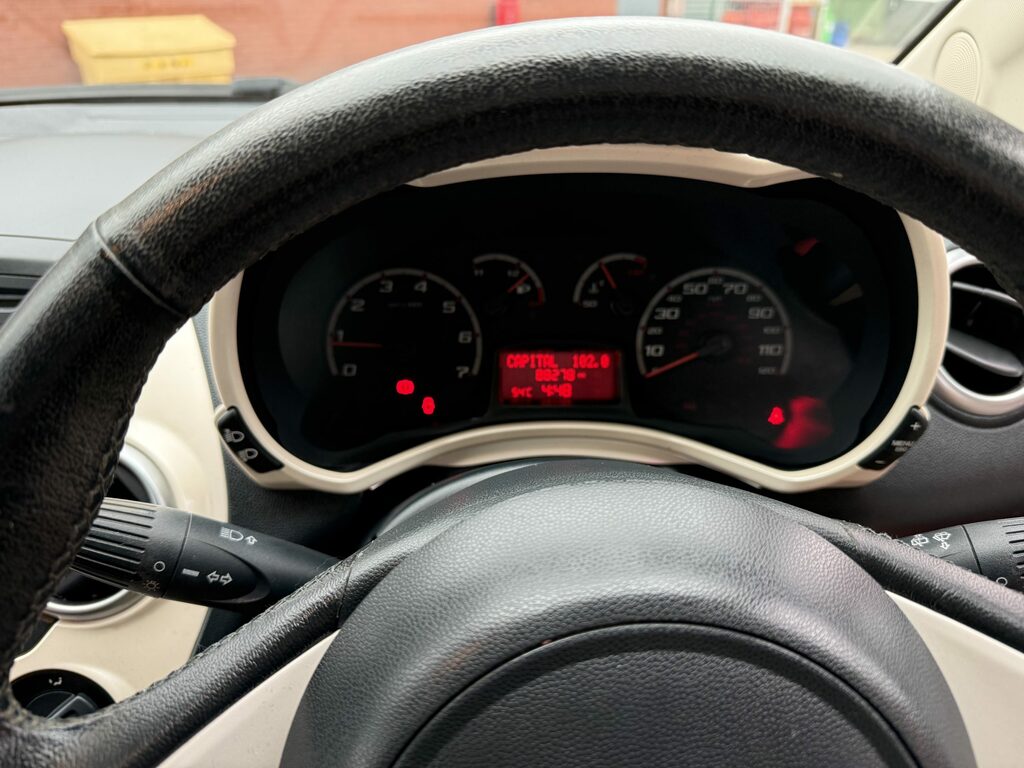 Ford KA Hatchback AO14KWF Red #5