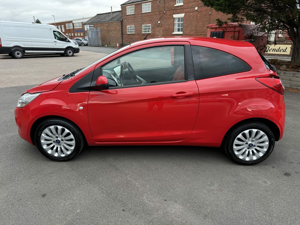 Ford KA Hatchback AO14KWF Red #2