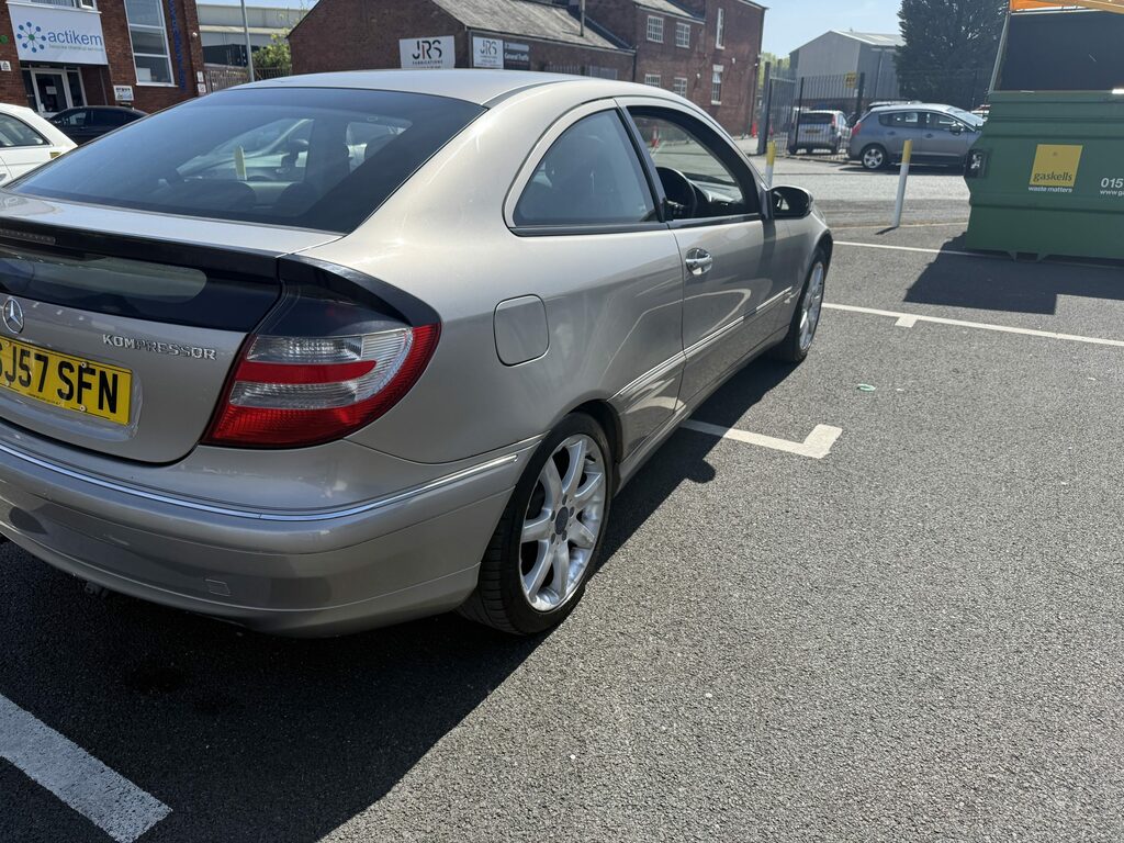 Mercedes-Benz C Class Coupe SJ57SFN #5