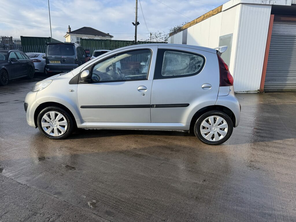 Peugeot 107 Hatchback MJ63TWU Silver #6