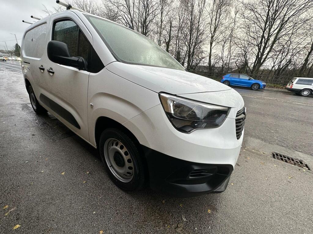Vauxhall Combo Panel Van 1.6 Turbo D 2300 Edition L2 H1 Euro 6 S FE69GPJ White #3