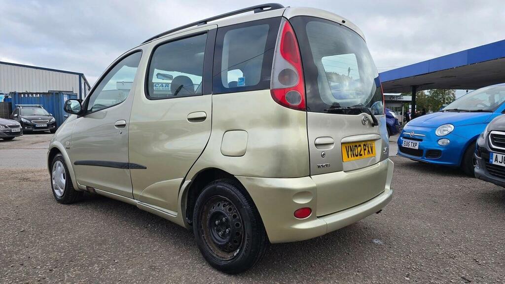 Toyota Yaris Verso Hatchback Beige #7