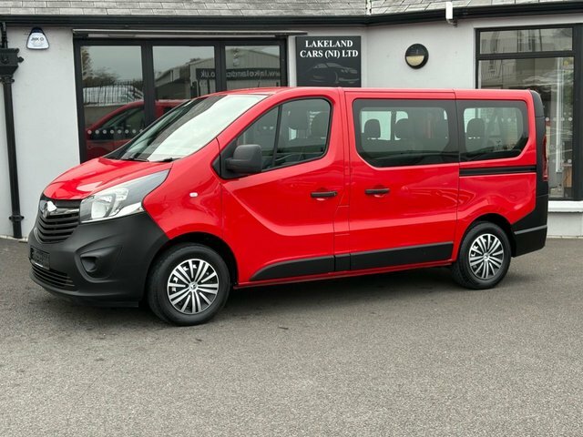 Vauxhall Vivaro 1.6 Cdti 2900 Biturbo Ecoflex Combi Van Double Cab SJ66CNC Red #2