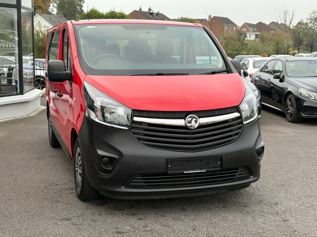 Vauxhall Vivaro 1.6 Cdti 2900 Biturbo Ecoflex Combi Van Double Cab SJ66CNC Red #4