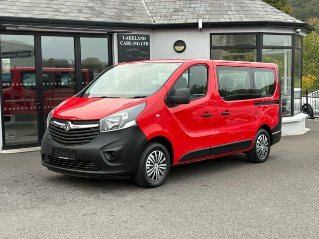 Vauxhall Vivaro 1.6 Cdti 2900 Biturbo Ecoflex Combi Van Double Cab Red