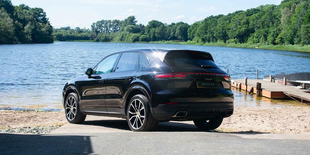 Porsche Cayenne 3.0 T V6 SA19UCH Black #4