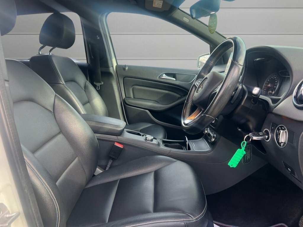 Mercedes-Benz B Class Mpv FD15NBM White #3