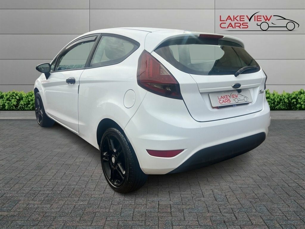 Ford Fiesta 1.3L Style MW11YJD White #2