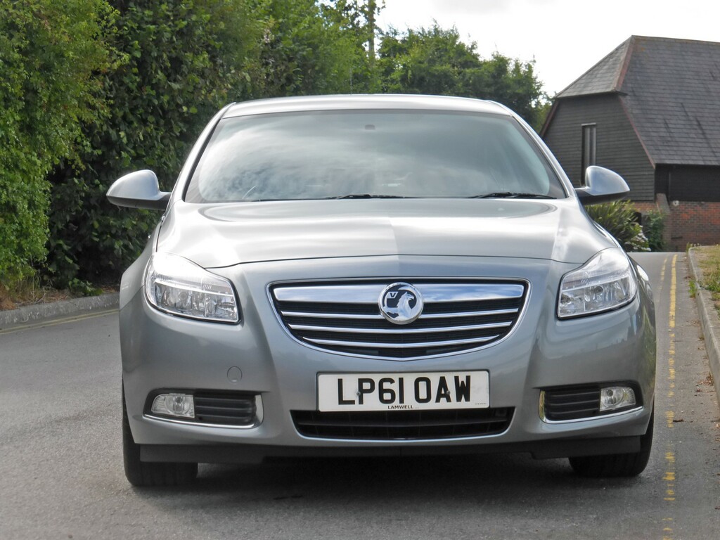 Vauxhall Insignia Exclusiv Silver #2