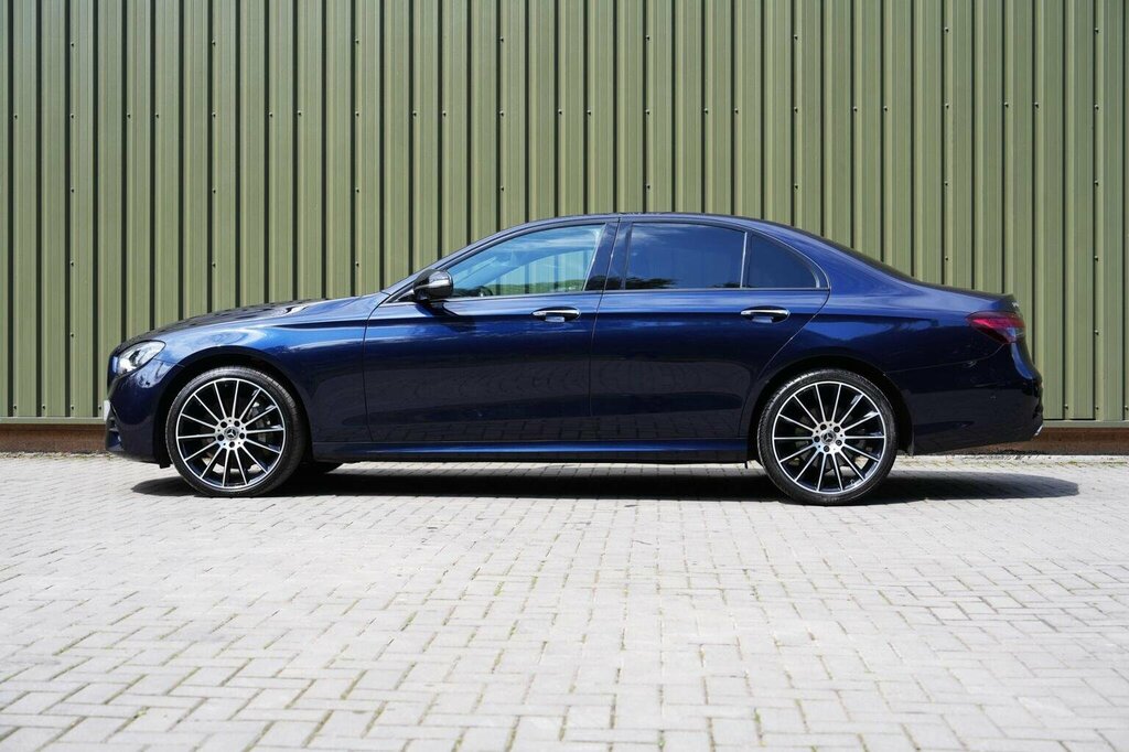 Mercedes-Benz E Class 2.9 E400d Amg Line Night Edition Premium Plus G- FX21UJR Blue #3