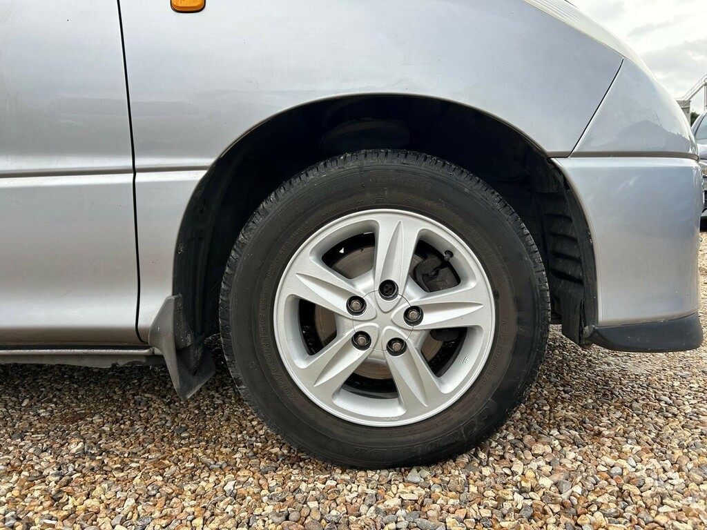 Toyota Previa 2.4 Mpv Grey #54
