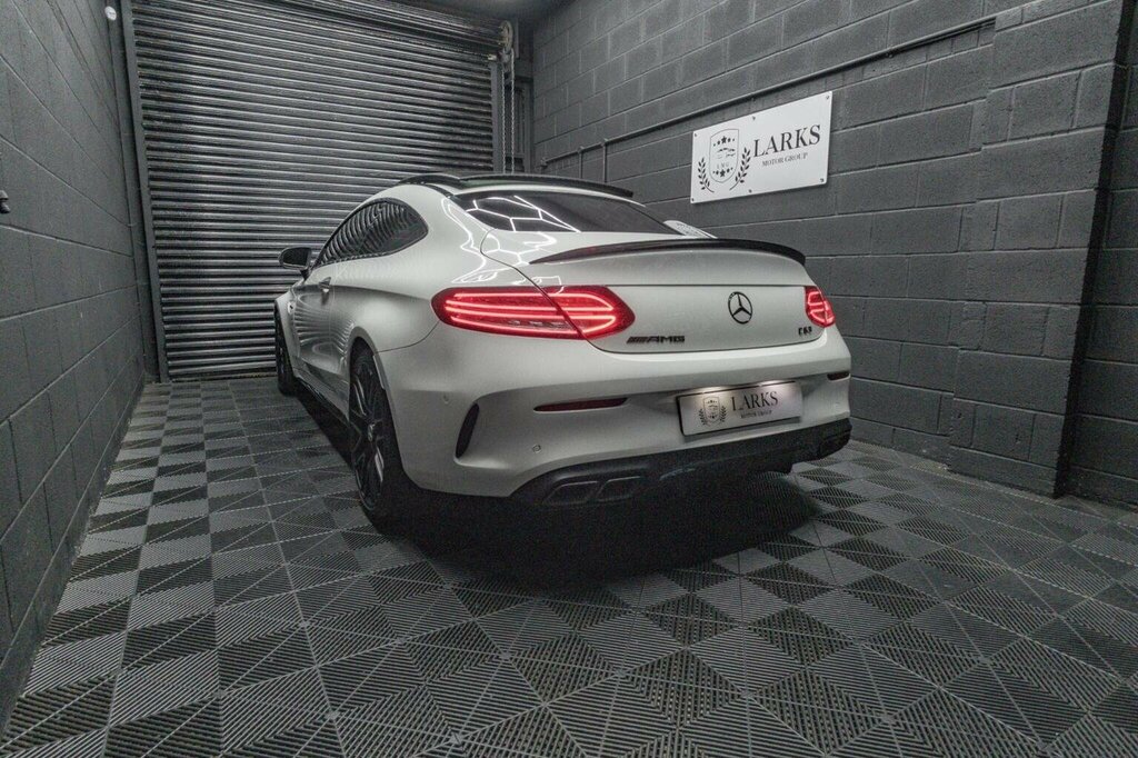 Mercedes-Benz C Class Coupe 4.0 C63 V8 Biturbo Amg Premium Spds Mct Eu YN18KDX White #3