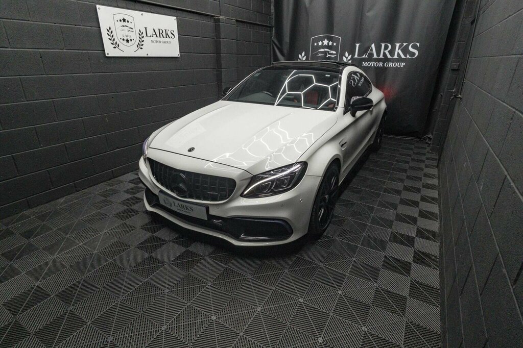 Mercedes-Benz C Class Coupe 4.0 C63 V8 Biturbo Amg Premium Spds Mct Eu YN18KDX White #4