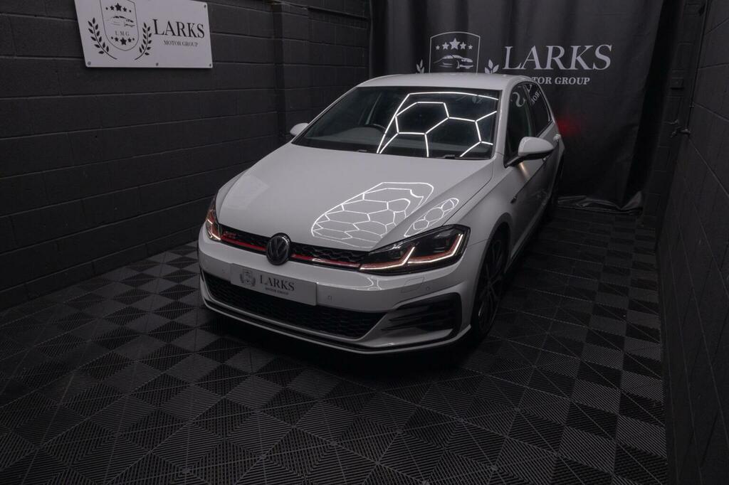 Volkswagen Golf Hatchback 2.0 Tsi Gti Performance Dsg Euro 6 Ss R15JMX White #4