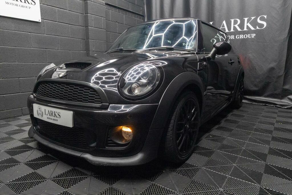 Mini Hatch Hatchback 1.6 Cooper S Euro 5 Ss 201363 RJ63UAU Black #3