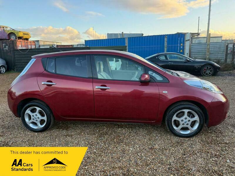 Nissan Leaf 24Kwh Auto 5dr FL63SWN Red #3