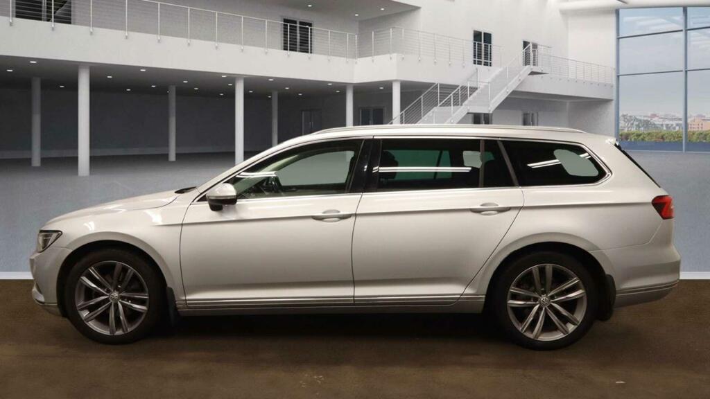 Volkswagen Passat 2.0 Tdi Gt Euro 6 Ss AD17AXT Silver #6