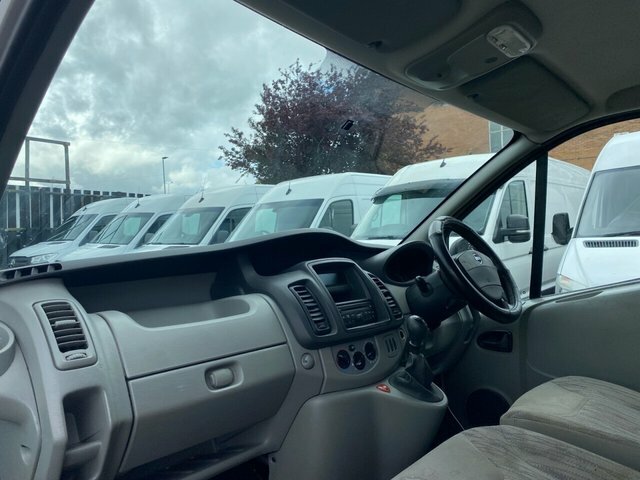 Nissan Primastar White #13