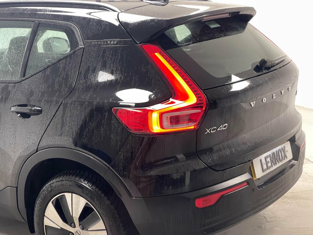 Volvo XC40 1.5H T4 Recharge 10.7Kwh Plus Euro 6 Ss YP72OWK Black #5