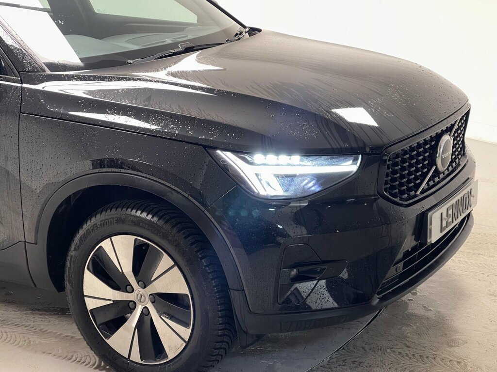 Volvo XC40 1.5H T4 Recharge 10.7Kwh Plus Euro 6 Ss YP72OWK Black #4