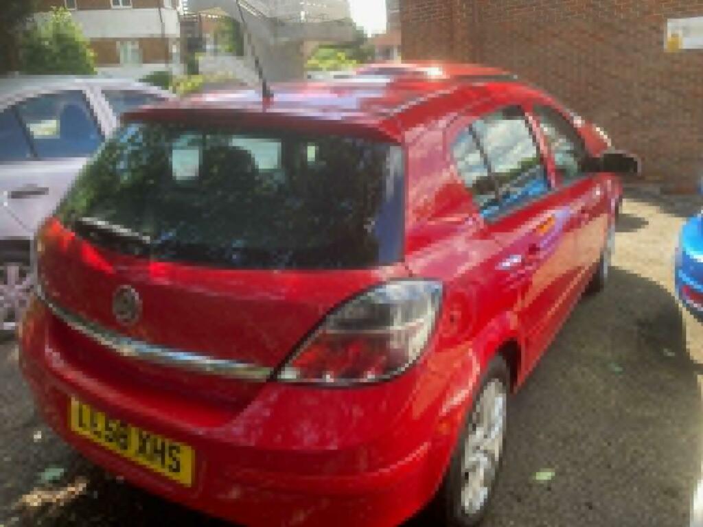 Vauxhall Astra 1.4 I 16V Active LL58XHS Red #5