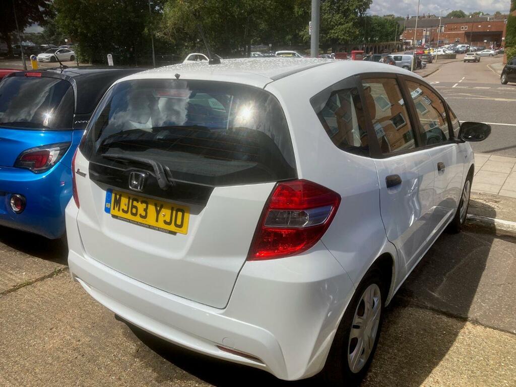 Honda Jazz 1.2 I-vtec S White #4