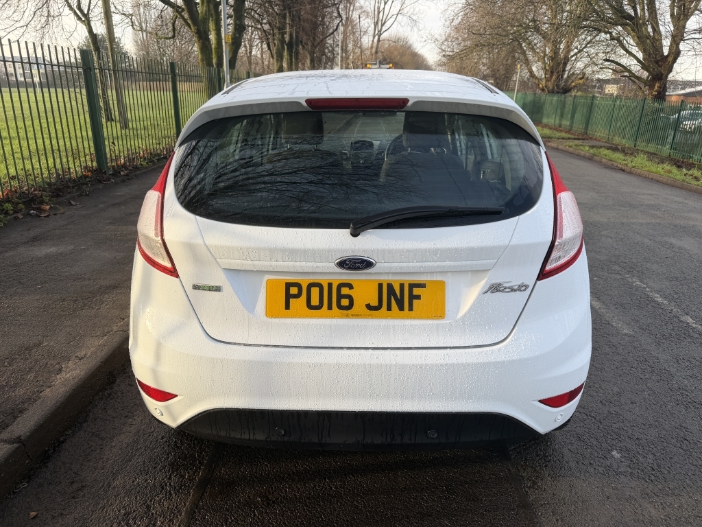 Ford Fiesta 1.0 Zetec PO16JNF White #6