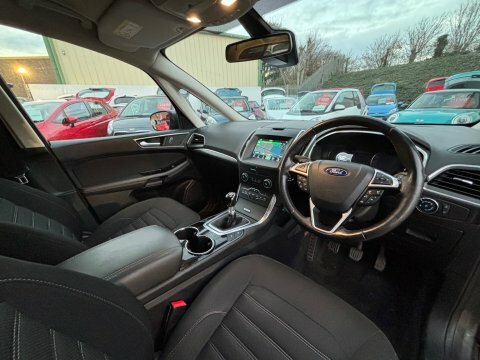 Ford Galaxy Titanium 1.5T #2