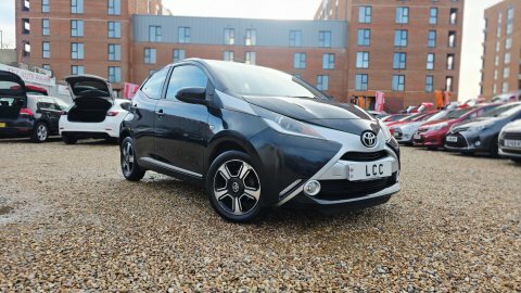Toyota Aygo 1.0 Vvt-i X-clusiv   #2