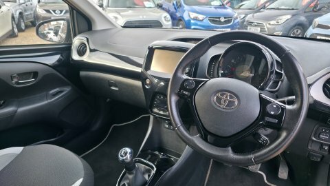 Toyota Aygo 1.0 Vvt-i X-clusiv   #6