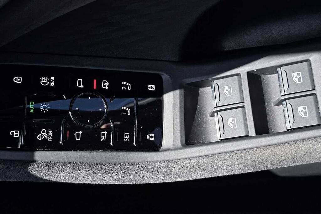 Audi A6 Avant 2.0 Tdi Quattro 204 Launch Edition S Tronic Black