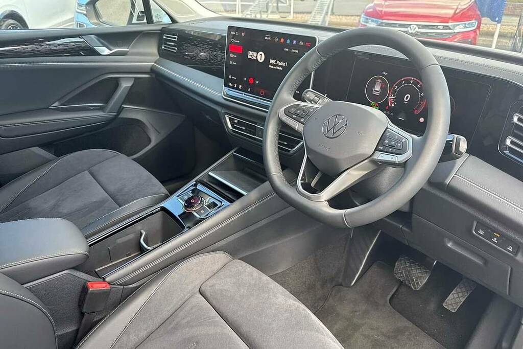 Volkswagen Tiguan 1.5 Etsi 150 Elegance Dsg VX75YWD White #6