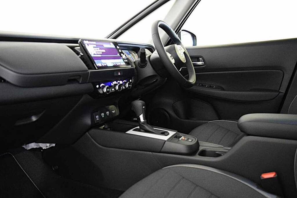 Honda Jazz 1.5 I-mmd Hybrid Crosstar Advance Ecvt VX75MDN Red #2
