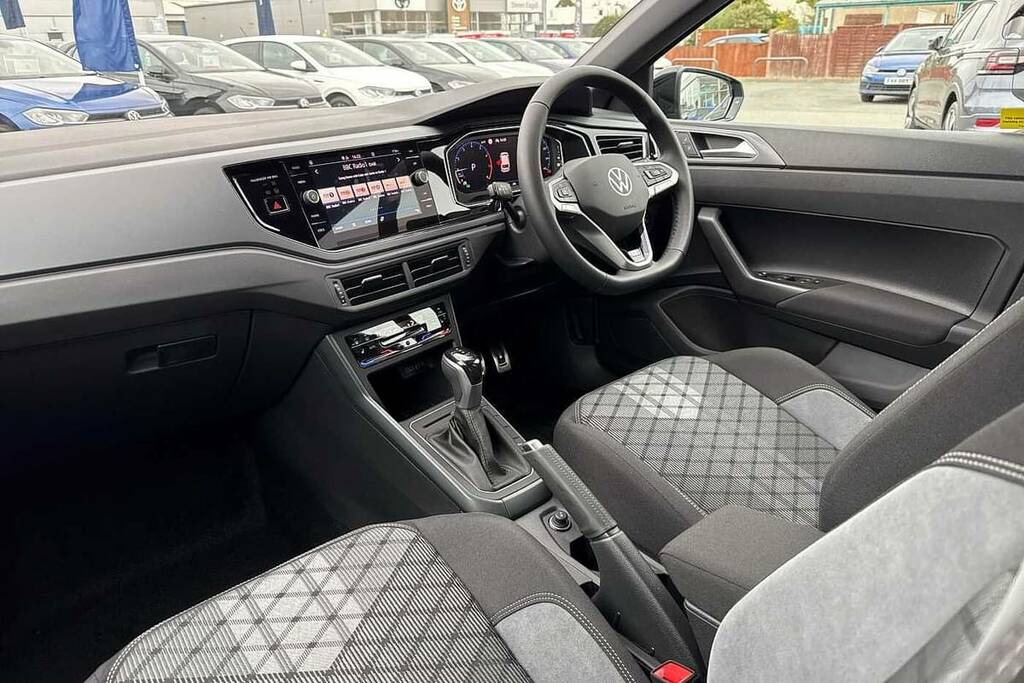 Volkswagen Polo 1.0 Tsi 115 Black Edition Dsg VX75YVH Grey #2