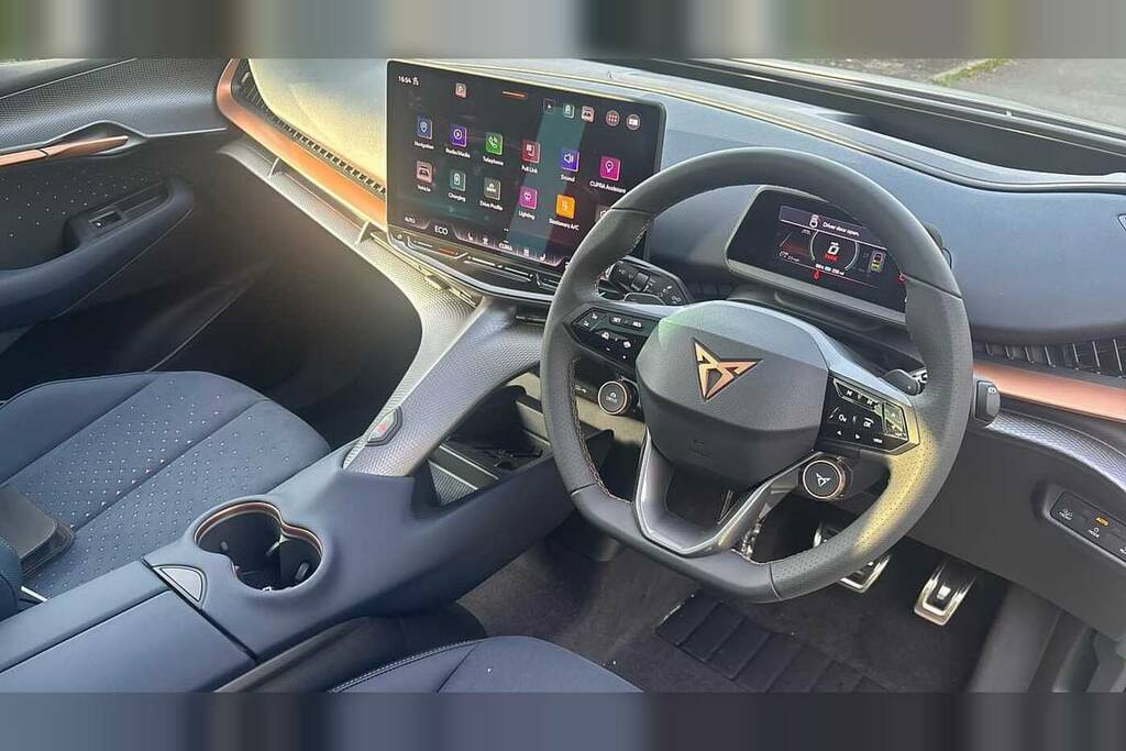 Cupra Tavascan 250Kw Vz1 77Kwh Awd VX75UYD White #6