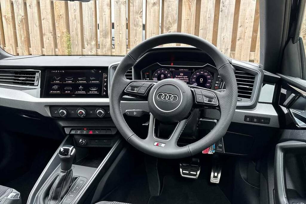 Audi A1 30 Tfsi S Line S Tronic VO75KOE Black #6