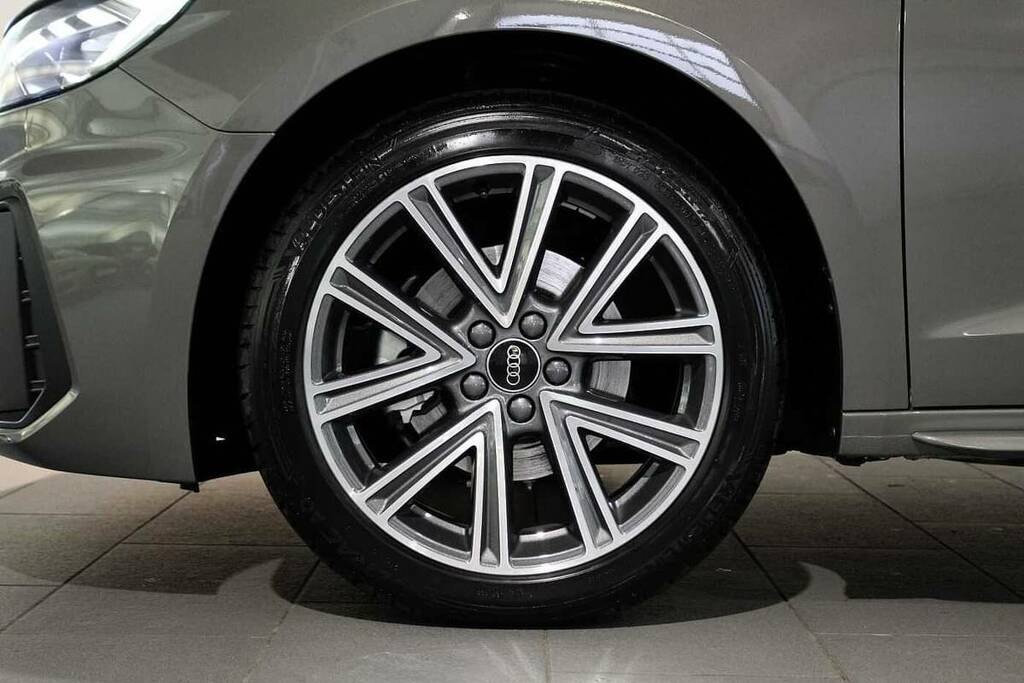 Audi A1 30 Tfsi S Line S Tronic BV75ATZ Grey #5