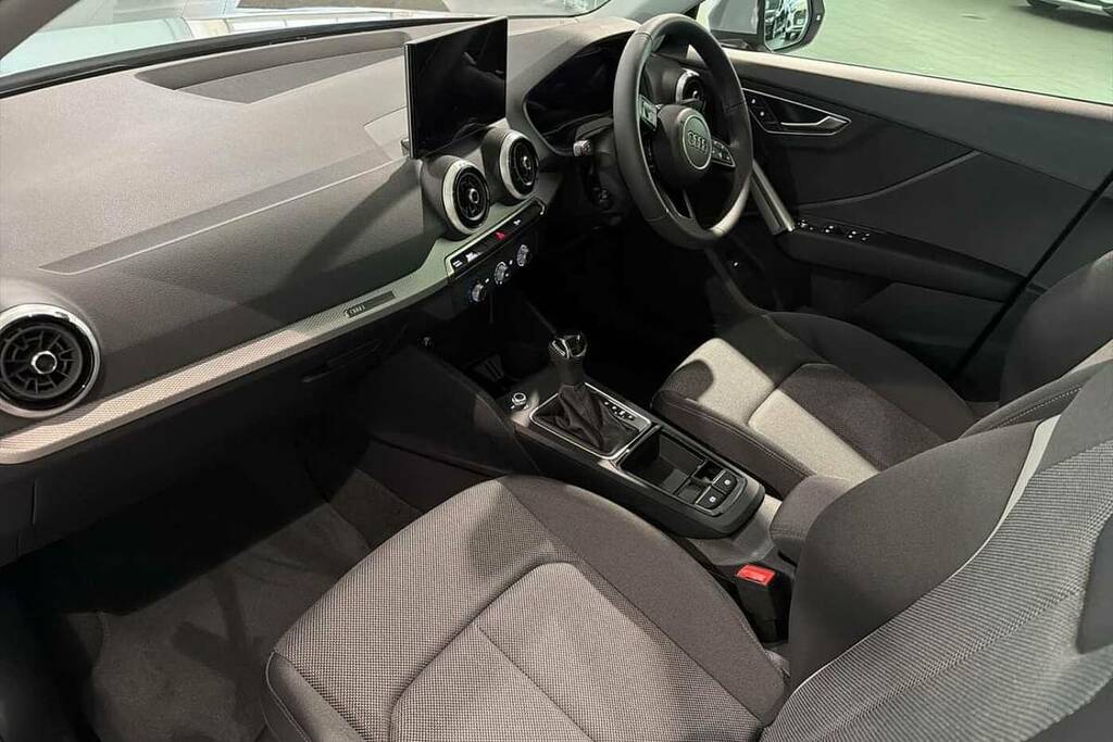 Audi Q2 35 Tfsi Sport S Tronic BD75DFO Grey #2