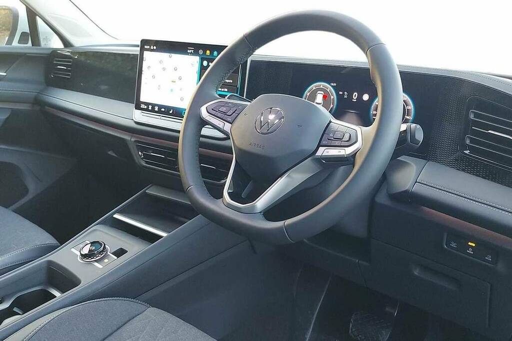 Volkswagen Tiguan 1.5 Etsi 150 Match Dsg BG75LVK White #6