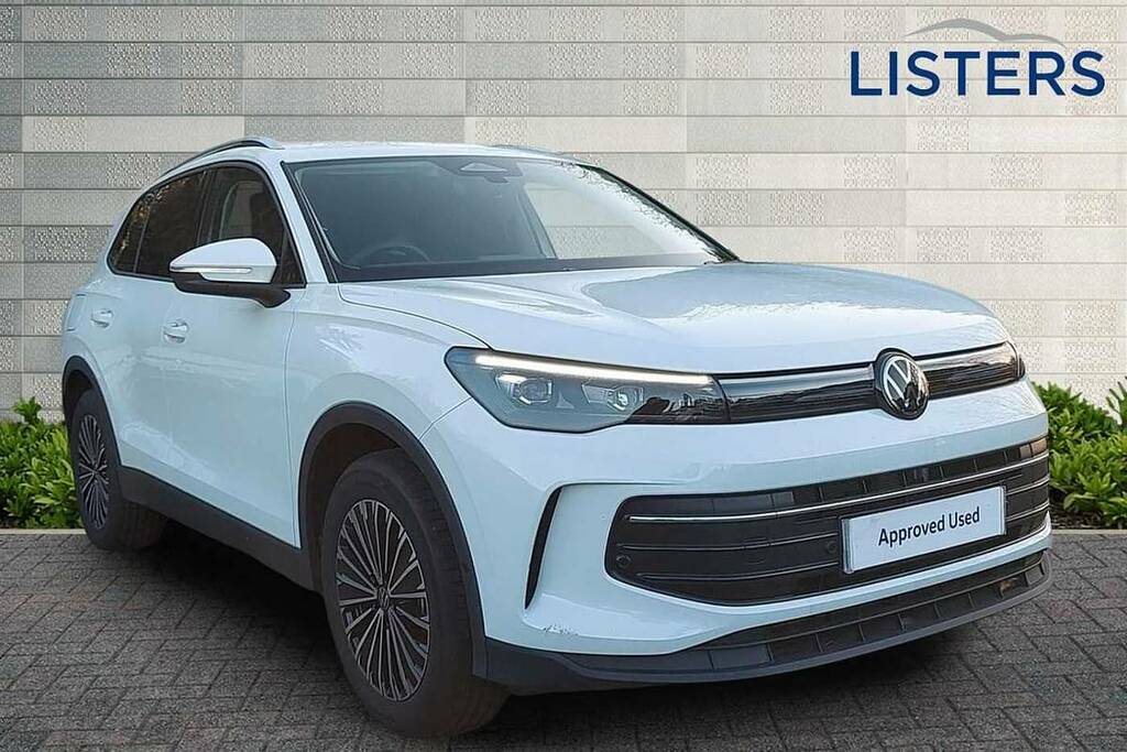 Volkswagen Tiguan 1.5 Etsi 150 Match Dsg White