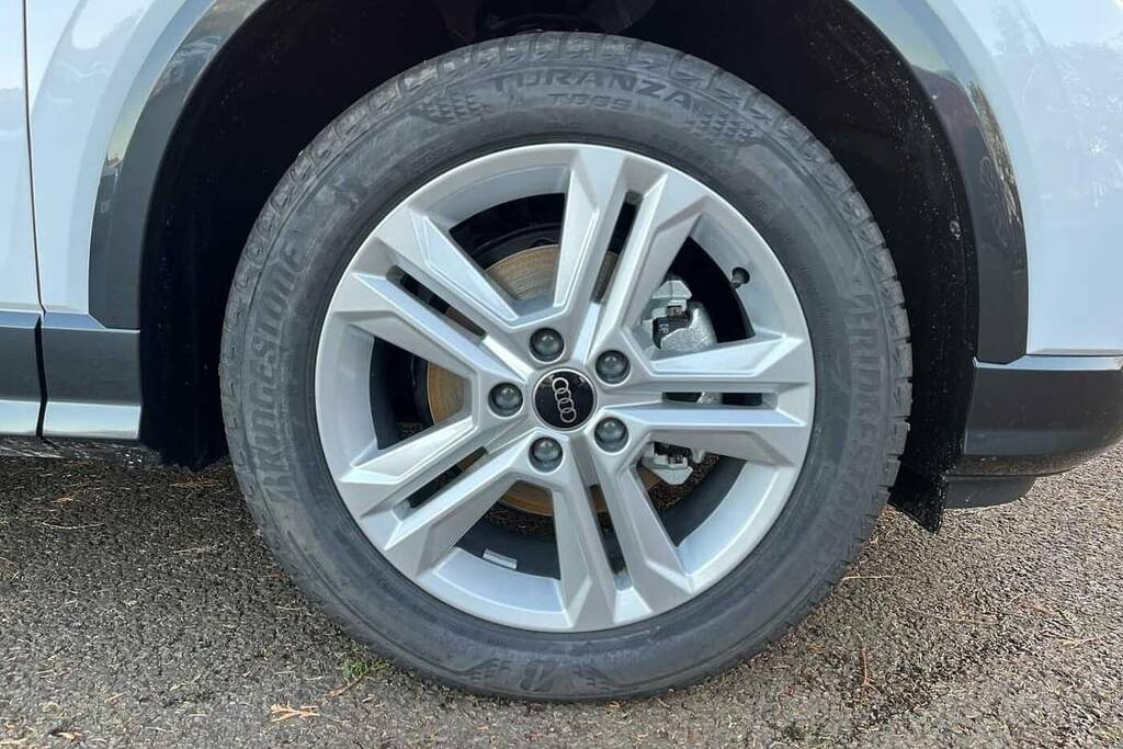Audi Q2 35 Tfsi Sport BJ75VFK White #5