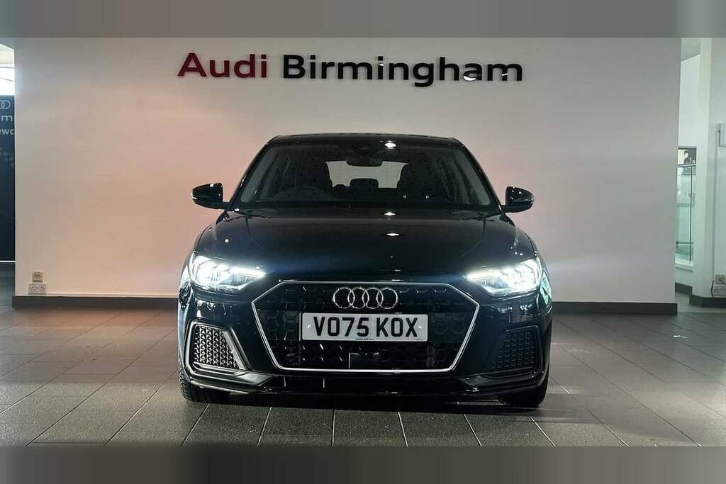 Audi A1 30 Tfsi Sport S Tronic VO75KOX Black #6
